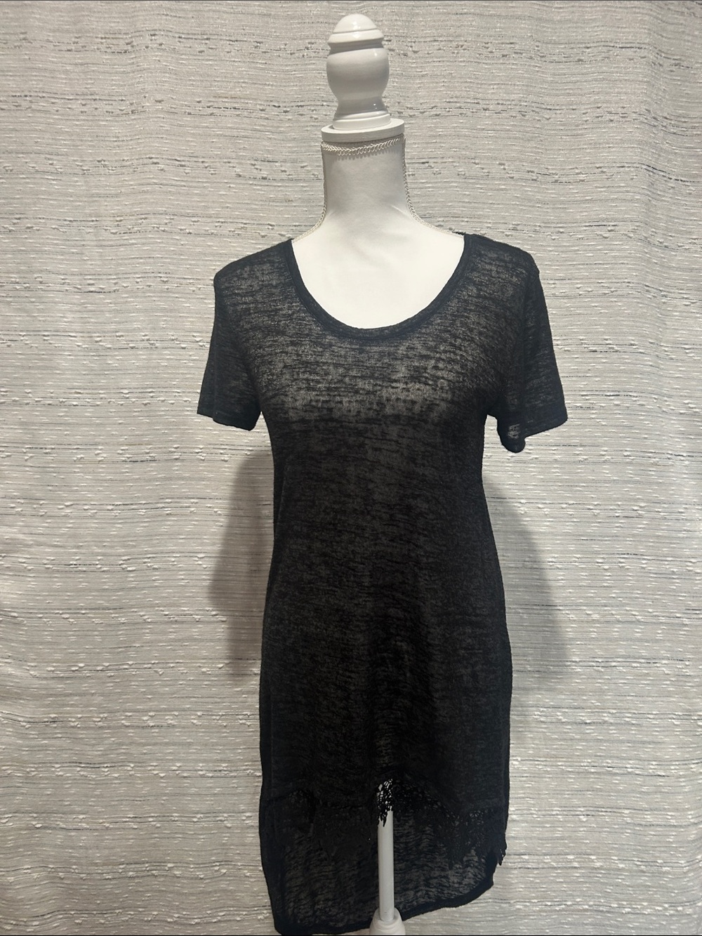 Eyeshadow Black Sheer Short Sleeve Scoop Tunic NWOT